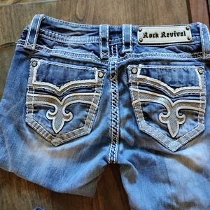 Rock revival straight leg jeans